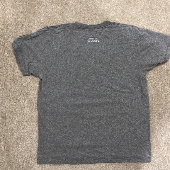 Star Wars The Force Awakens limited release t-shirt. Size M - Picture 2 of 3